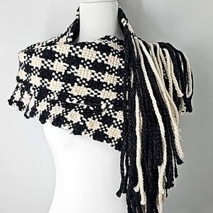 Black & Cream Fringed Houndstooth Hand Knit Long Neck Scarf‎